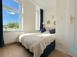 Seredino Navy Apartment- Modern Comfort in a Quiet Location, 5 Minutes to Gdańsk Old Town & Seaside