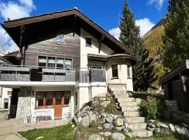 Chalet in Saas Fee near Ski Slopes