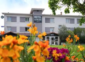 Logis Hôtel Le Relais, hotel v destinaci Biscarrosse