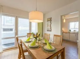 SEASIDE APARTMENTS - MOSSY GREEN