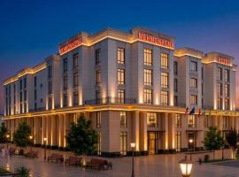 Garnet Mir Airport Hotel, hótel í Tashkent