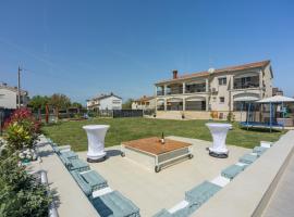 Apartments Covic, hotel v mestu Antonci
