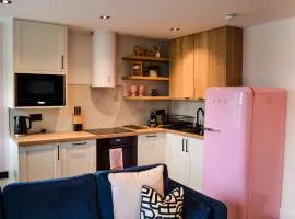 Royal Six Apartments