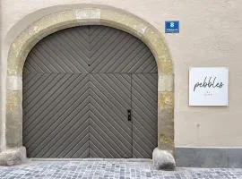 Pebbles Suiten by RiNG