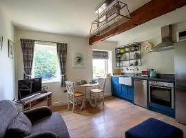 Dipper Boutique Mill, Copper Bath, River Views