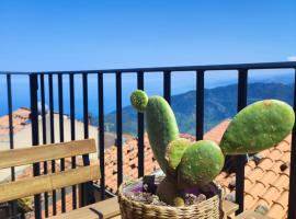 Casa Zia Maria, hotel sa Pollina