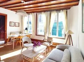 La Mer à pied maison 50 M de la plage parking privé