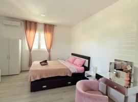 Apartmani Home, hotel em Zaječar