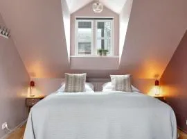 Grettir Guesthouse Downtown Charm