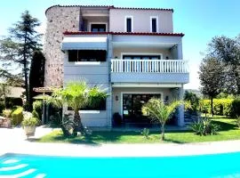 Villa Arena Theologos