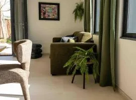 La Maison Chaplin, modern for 4 people and outdoor area