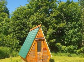 Cabane insolite La Goupil - Proche Rochefort-en-Terre, Hotel in Pluherlin