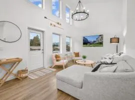 Hideaways Mins to Lake King Bed Dbl Garage AC