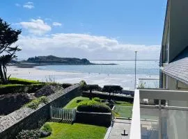 Appartement balcon vue mer, séjour bord de plage en couple