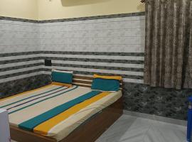 Swastik Guest House Ghatgaon – hotel w mieście Ghatgān