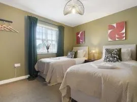 Stylish Teesside Home Ideal for Work or Leisure