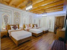 Imranbek Boutique Hotel