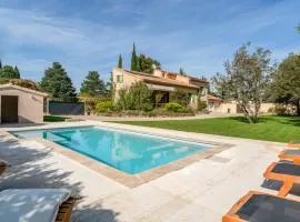 Grand gîte au pied du Ventoux