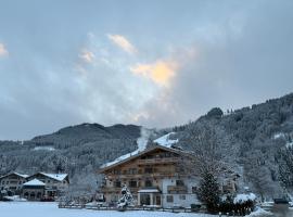 Ferienhotel Alpenhof, Hotel in Aurach bei Kitzbuhel