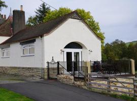 2 Bed in Hawick oc-86021, Hotel in Hawick