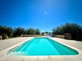Paradise Villa With Pool