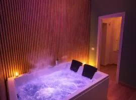 Luxury Suites Glory Tower