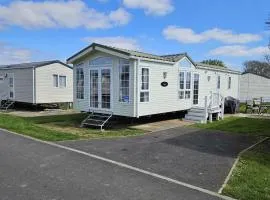 Hampton's Retreat, Haven Church Farm