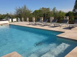 Domaine Le Lima, maison spacieuse, entre Saint-Emilion et Bordeaux, hôtel à Cessac