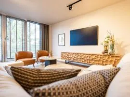 Stylische Penthouse - Maisonette - Wohnung im edlem Design mit Balkon, Dachterrasse und kostenloser Tiefgarage im Herzen von Markkleeberg - Neuseenland