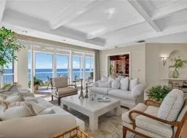 Spacious Oceanfront Condo