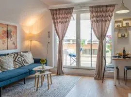 Charming Studio with Parking - 5min to the Beach