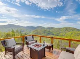 Escape w/ Hot Tub, Mtn Views: 5 Mi to Urban Trail
