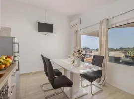 Peacefull Apartment with Garden and Barbeque