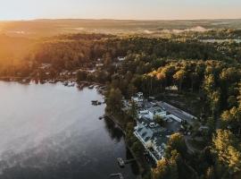 Ripplecove Hotel & Spa, hotel em Ayers Cliff