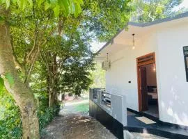 Mond Villa Weligama - Private Surf & Nature Stay near Beach