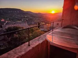 Authentic Charming Saignon Village House with Terrace 2BR and 2BA