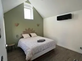 Charmant petit studio en bord de Sarthe au calme