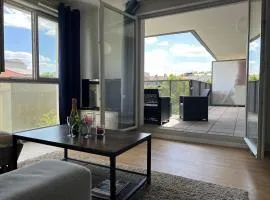 Appartement 2 chambres, Terrasse, Parking gratuit, Métro 13, Paris