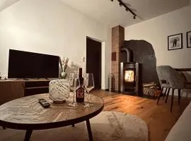 Charmante Dachwohnung mit Kamin&Schlossblick