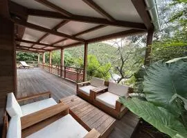 Deluxe Penthouse 2 Bedrooms in St Jean