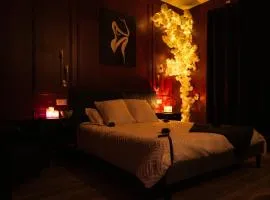 Suite romantique avec Balneo et jeux coquins