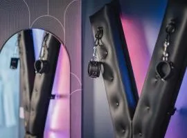 L'Eure de Luxure Loveroom Suite in Normandy