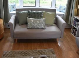 Willow View Boutique Streamside Retreat near A1 J59, Durham & Darlington, hotel u gradu 'Newton Aycliffe'