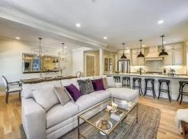 Cozy Boston Condo Near T