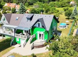 no 109 Holiday house Beautiful View with pool