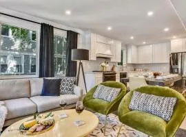 Luxe Boston Condo Near T