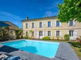 Au puits ancien Maison en pierre avec piscine proche Bordeaux