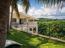 Chambre privée dans une belle villa à deux pas de la plage