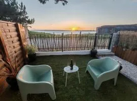 Vue mer, plage à 2 min, climatisation incluse