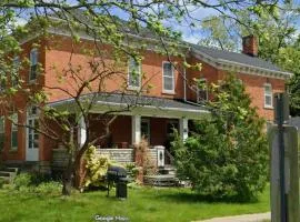 Large 7 Bedroom Heritage Home in St Catharines